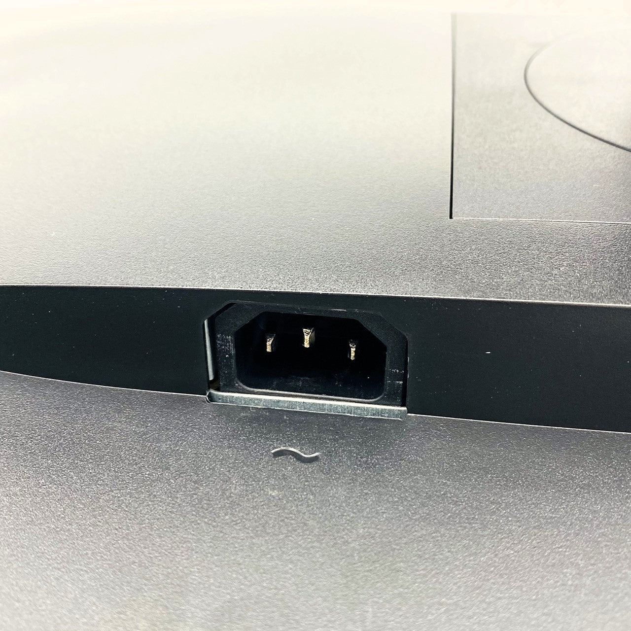 【中古モニター】23インチ メーカー DELL 型番 P2319H 入力端子 HDMI D-Sub Displayort 解像度 1920x1080 中古 液晶 モニター PC ディスプレイ