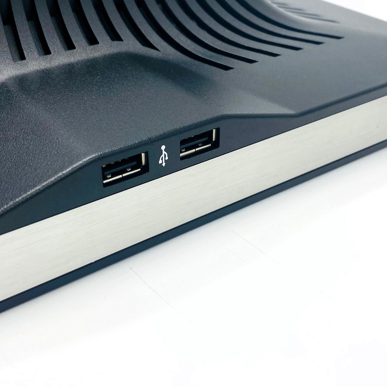 【中古モニター】22インチ メーカー HP 型番 ZR22W  入力端子 D-Sub DVI DisplayPort Bランク 解像度 1920×1080 中古 液晶 モニター PC ディスプレイ