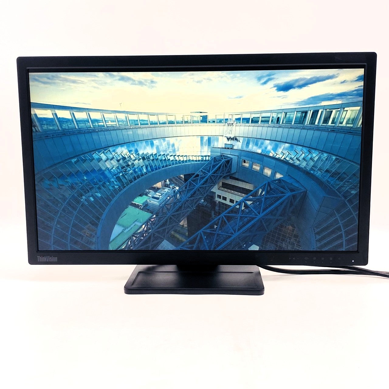 【中古モニター】21.5インチ メーカー Lenovo 型番 ThinkVision E22-20 62A4-MAR4-WW 入力端子 HDMI D-Sub DisplaiPort 解像度 1920×1080 Bランク 中古 液晶 モニター PC ディスプレイ