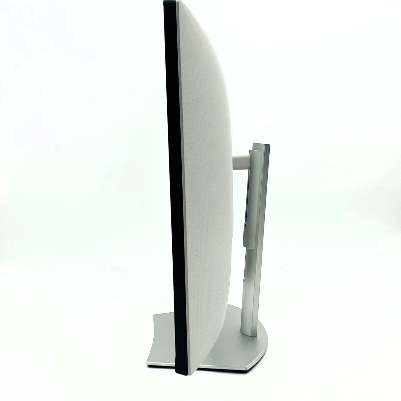 【中古モニター】32インチ メーカー DELL 型番 S3221QS 入力端子 HDMI DisplayPort 解像度 3840×2160 Cランク 中古 液晶 モニター PC ディスプレイ