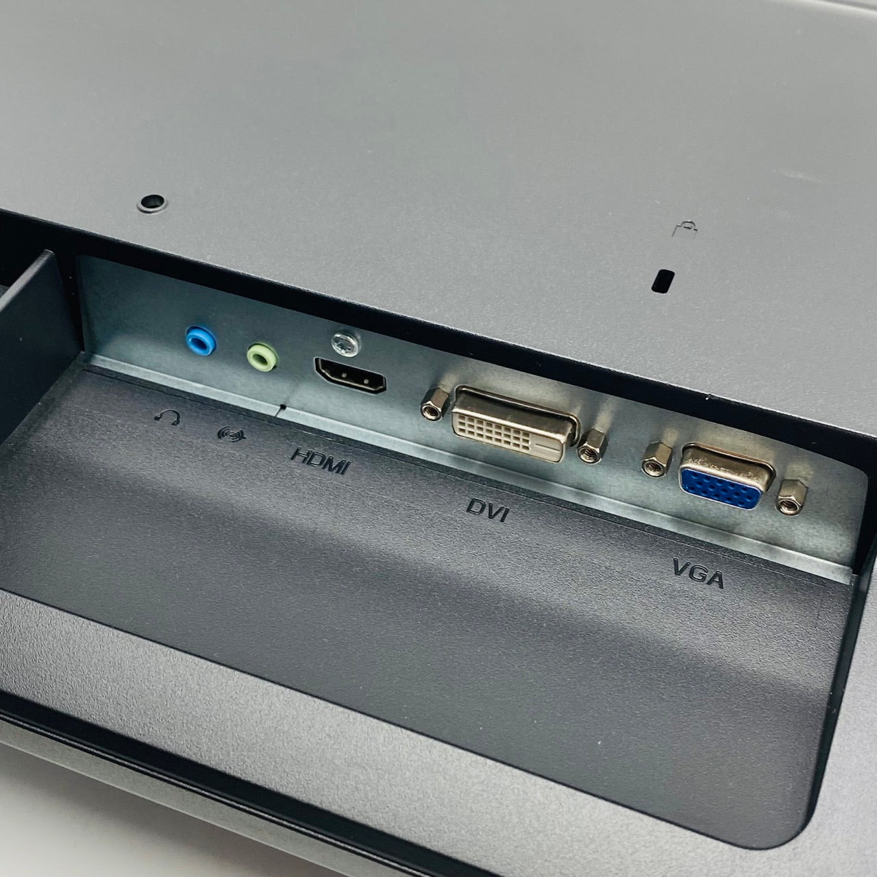 【中古モニター】23.8インチ メーカー PRINCETON 型番 PTFBLT-24W 入力端子 DVI D-Sub HDMI 解像度 1920x1080 Cランク 中古 液晶 モニター PC ディスプレイ