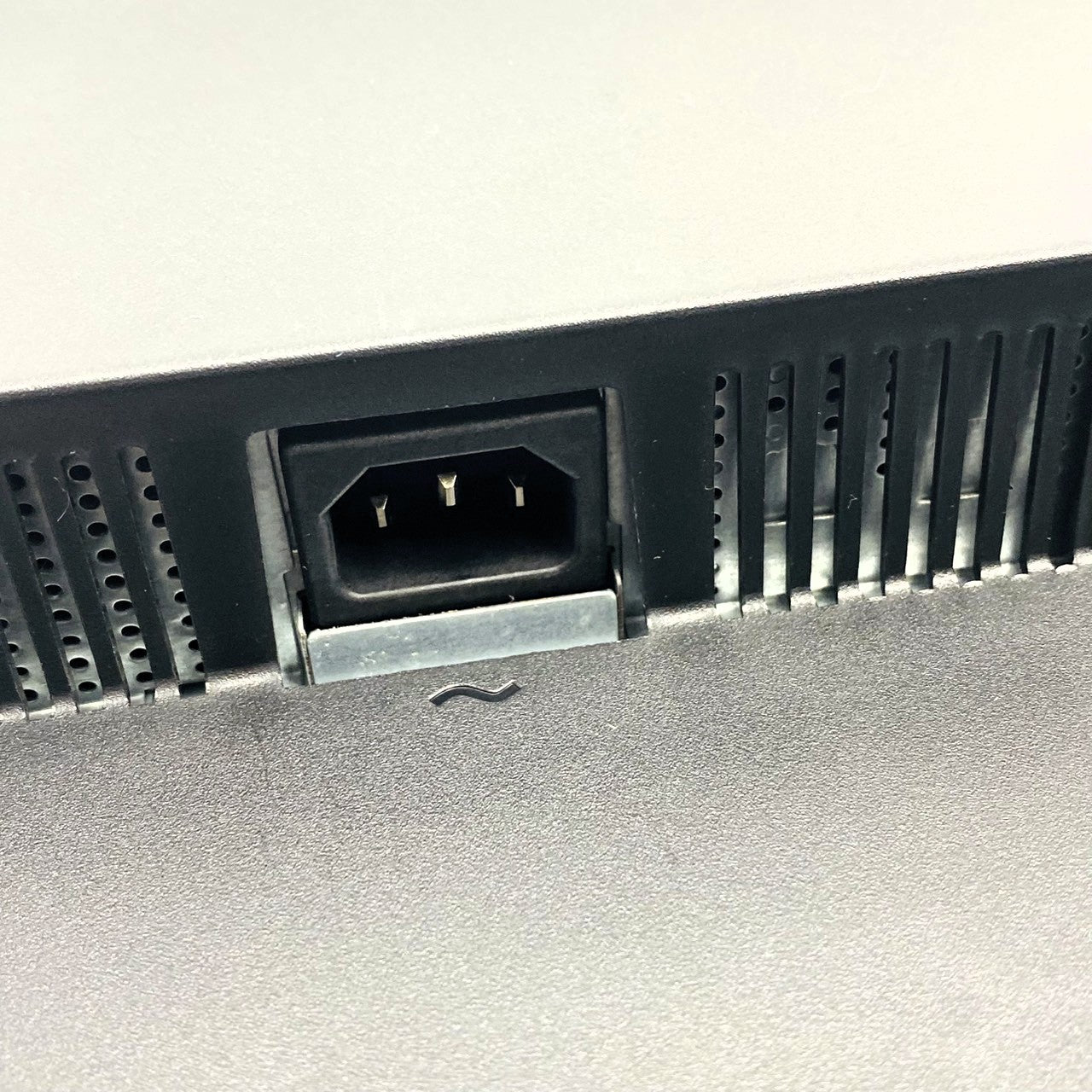 【中古モニター】27インチ メーカー PHILIPS 型番 273V5LHAB-11 入力端子 HDMI D-Sub DVI 解像度 1920x1080 Bランク 中古 液晶 モニター PC ディスプレイ