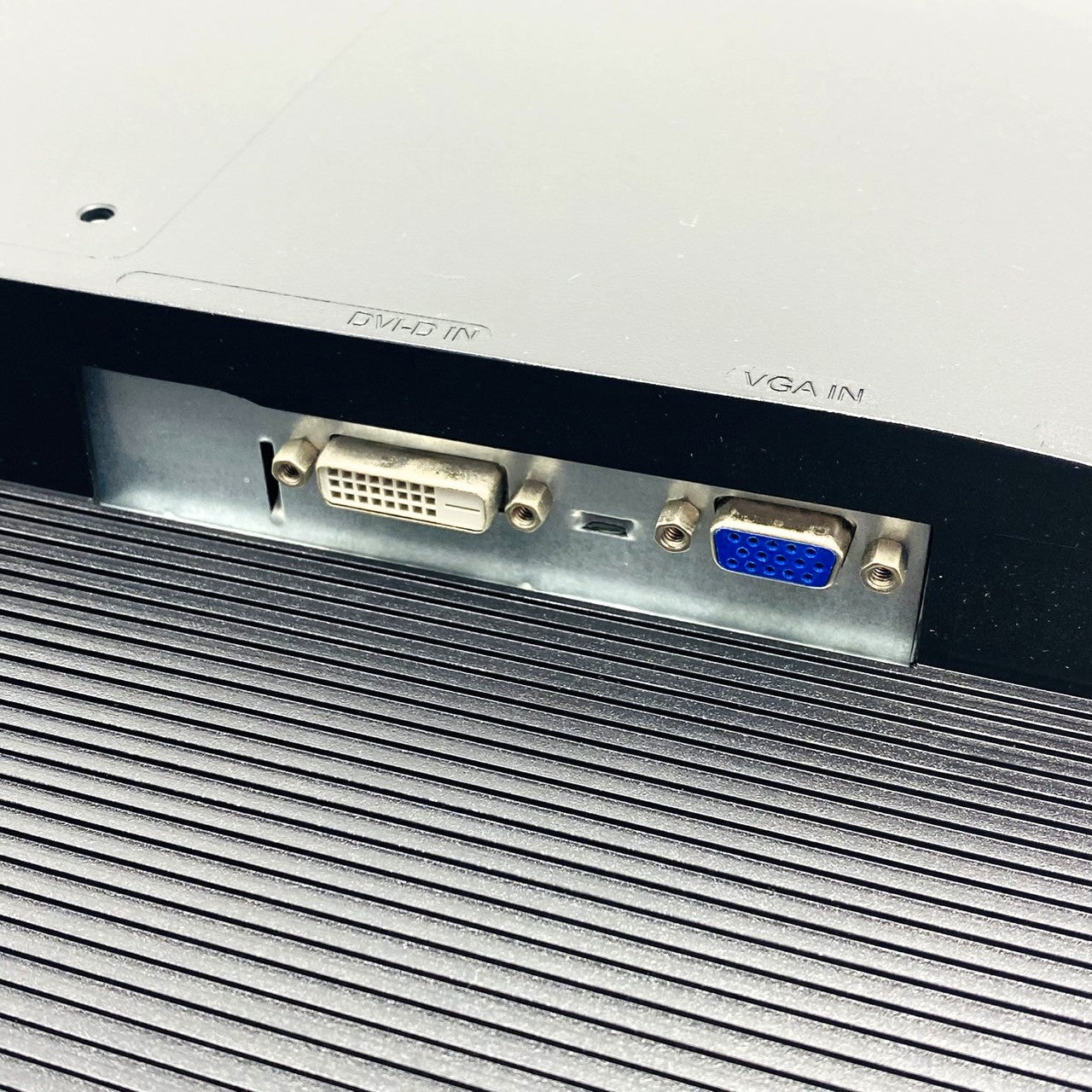 【中古モニター】24インチ メーカー Acer 型番 V246HL 入力端子 D-Sub DVI 解像度 1920x1080 Bランク 中古 液晶 モニター PC ディスプレイ