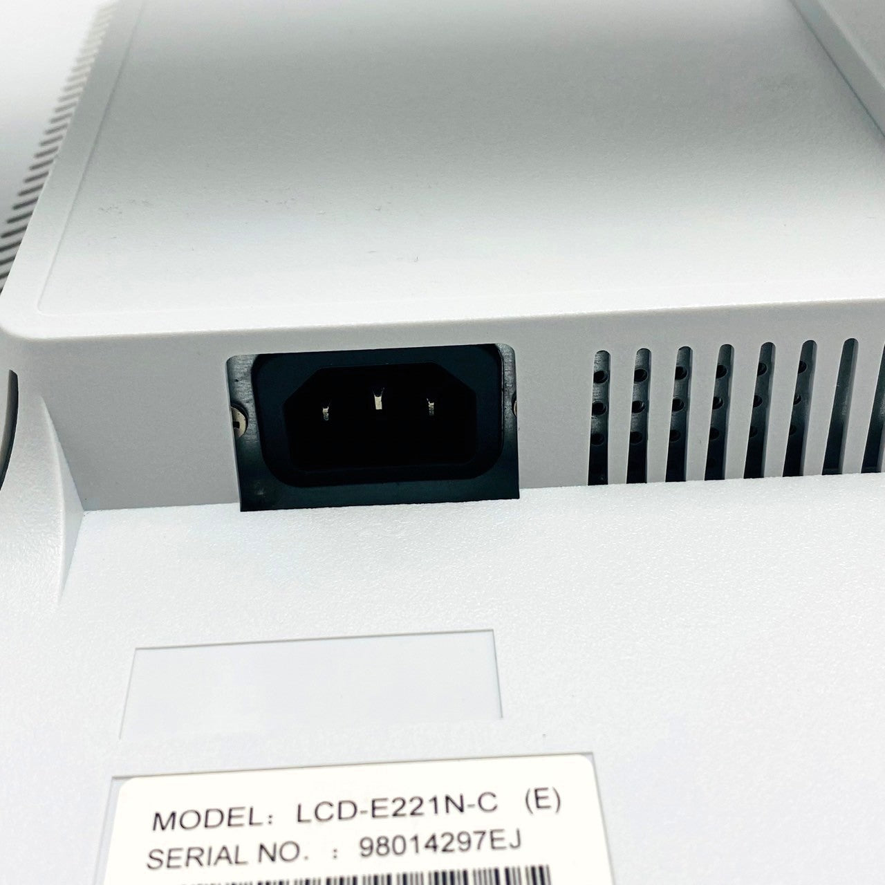 【中古モニター】21.5インチ メーカー NEC 型番 LCD-E221N 入力端子 D-Sub DisplayPort HDMI 解像度 1920x1080 Aランク 中古 液晶 モニター PC ディスプレイ