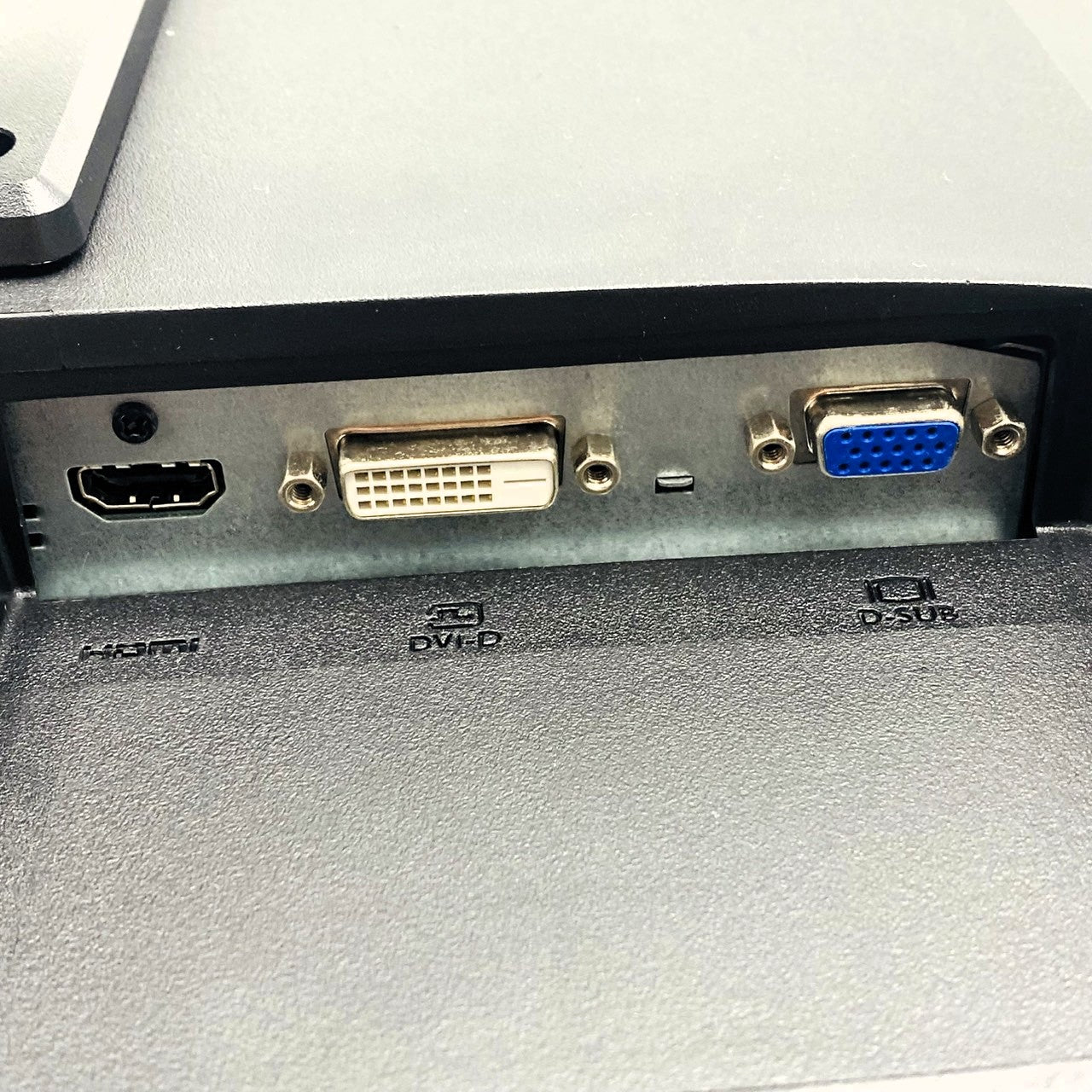 【中古モニター】23.8インチ メーカー iiyama 型番 XB2481HSU-B1 入力端子 HDMI D-Sub DVI 解像度 1920x1080 Aランク 中古 液晶 モニター PC ディスプレイ