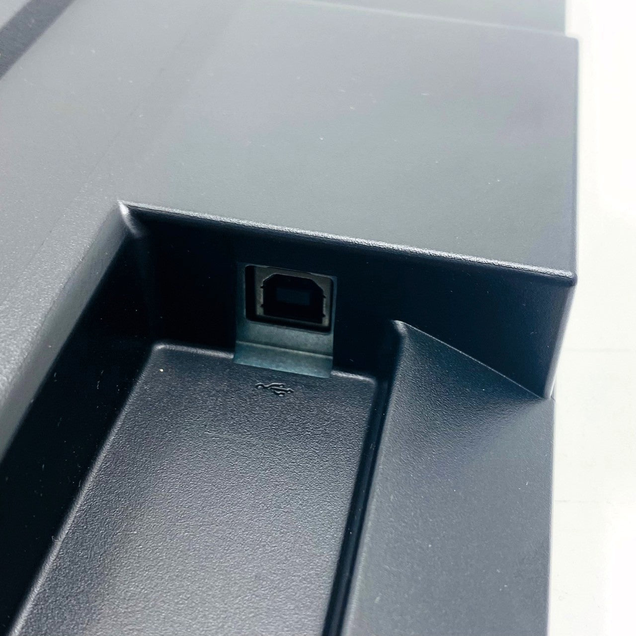 【中古モニター】23.8インチ メーカー iiyama 型番 XB2481HSU-B1 入力端子 HDMI D-Sub DVI 解像度 1920x1080 Aランク 中古 液晶 モニター PC ディスプレイ