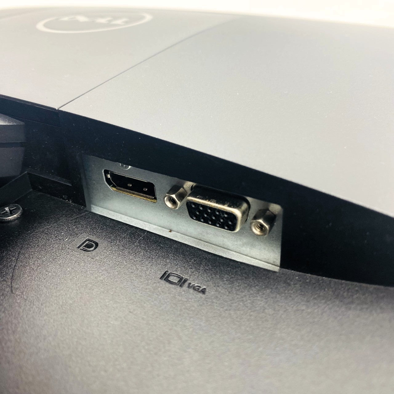 【中古モニター】21.5インチ メーカー DELL 型番 E2216H 入力端子 D-Sub Displayport 解像度 1920x1080 Bランク 中古 液晶 モニター PC ディスプレイ