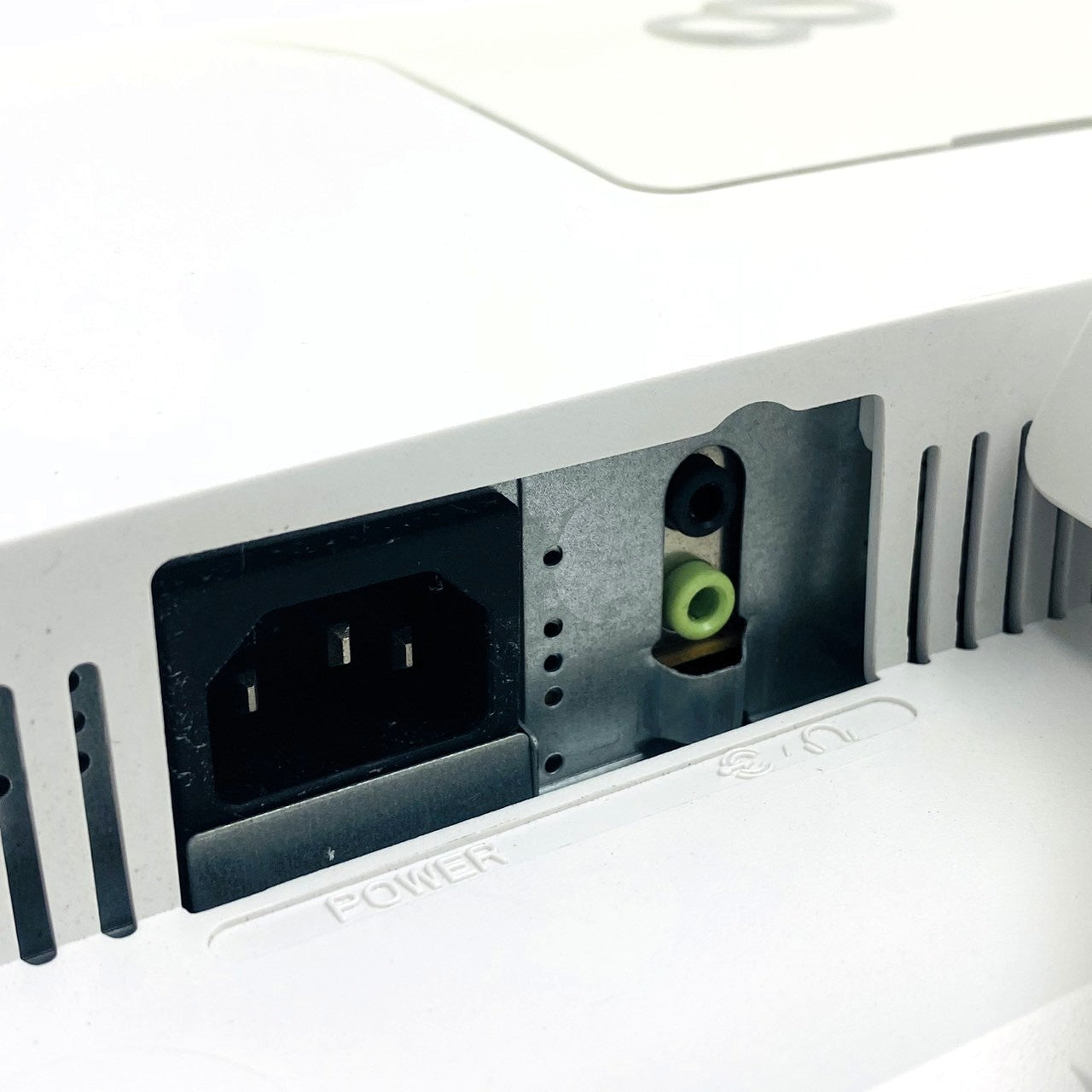 【中古モニター】21.5インチ メーカー FUJITSU 型番 VL-E22T-7 入力端子 HDMI D-Sub DVI 解像度 1920x1080 Cランク 中古 液晶 モニター PC ディスプレイ