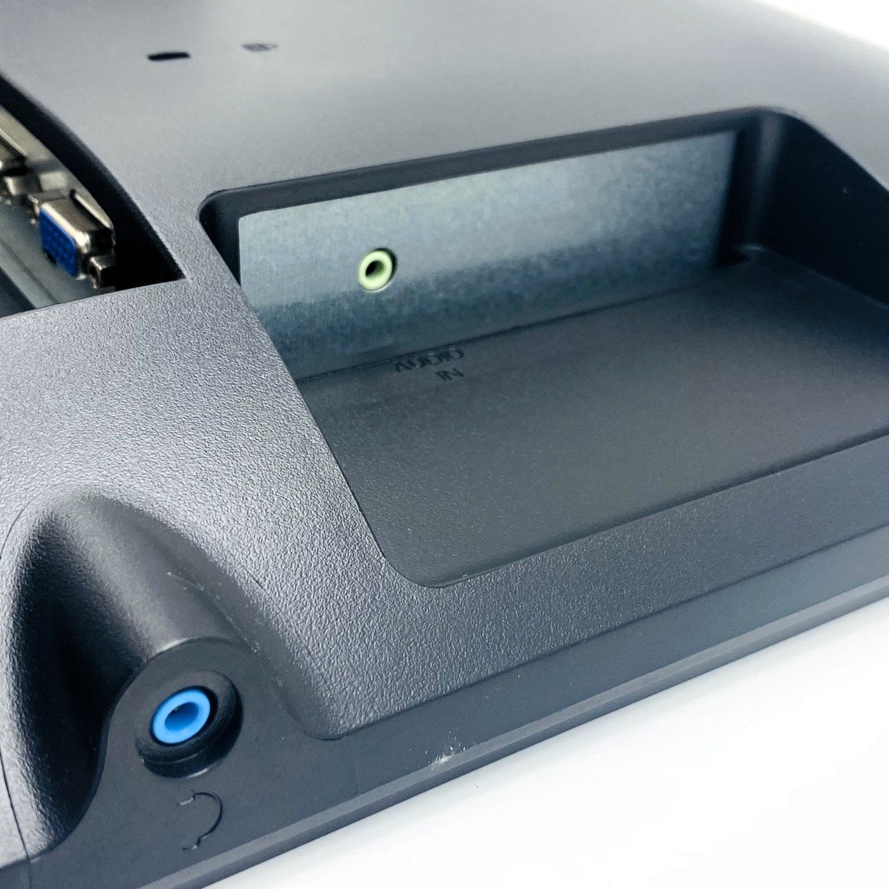 【中古モニター】23.8インチ メーカー I-ODATA 型番 LCD-MF245EDB-F 入力端子 HDMI D-Sub DVI 解像度 1920x1080 Bランク 中古 液晶 モニター PC ディスプレイ