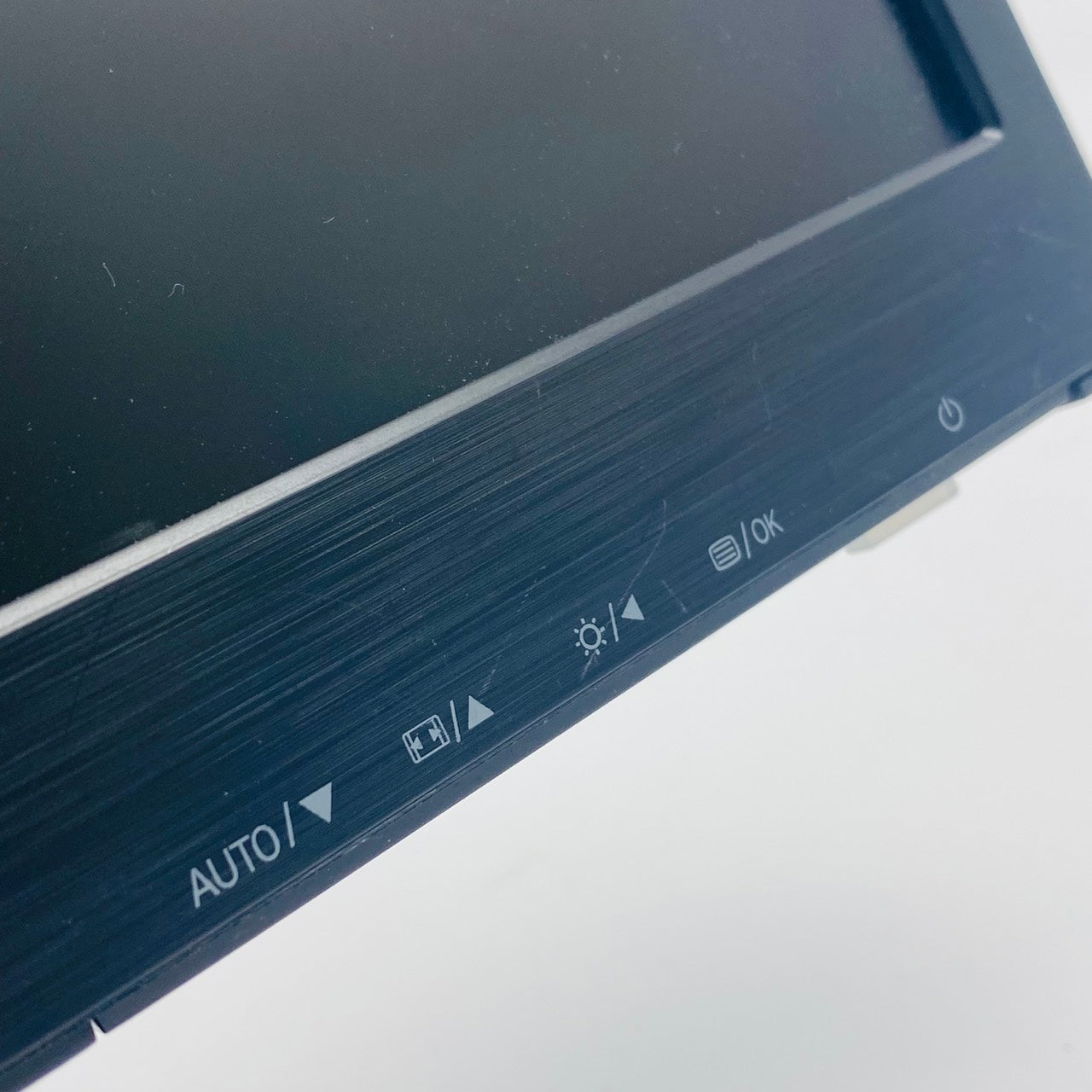【中古モニター】21.5インチ メーカー PHILIPS 型番 223V5LHSB11 入力端子 D-Sub HDMI 解像度 1920x1080 Cランク 中古 液晶 モニター PC ディスプレイ