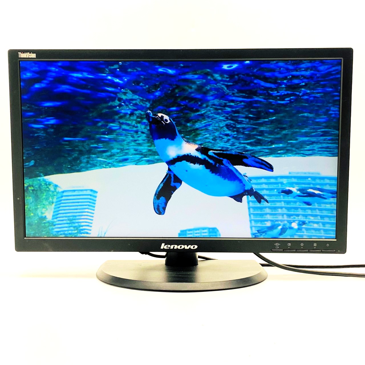 【中古モニター】23インチ メーカー Lenovo 型番 3024-HC1 ThinkVision LT2323p 入力端子D-Sub DVI DisplayPort 解像度 1920x1080 Aランク 中古 液晶 モニター PC ディスプレイ