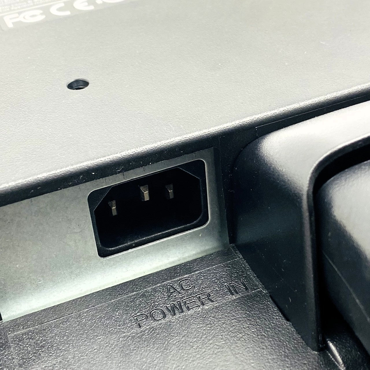 【中古モニター】21.5インチ メーカー PLANAR 型番 PLL2210W 入力端子 DVI D-Sub 解像度 1920x1080 Bランク 中古 液晶 モニター PC ディスプレイ