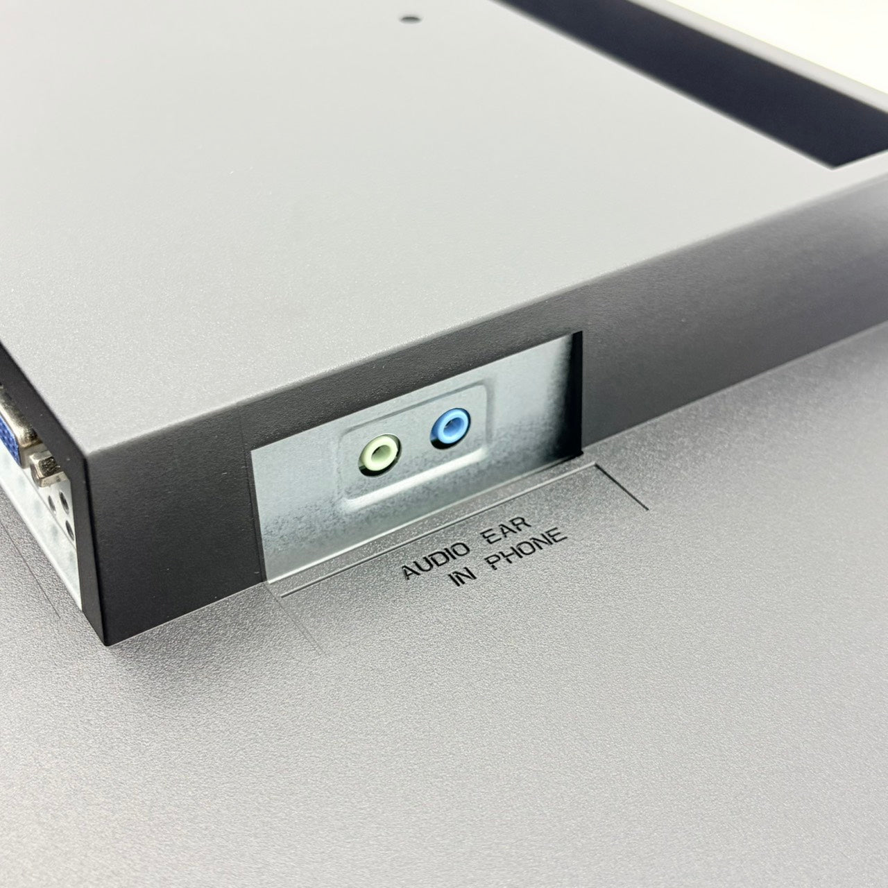 【中古モニター】23.8インチ メーカー I-ODATA 型番 LCD-DF241EDB 入力端子 HDMI D-Sub Displayport 解像度 1920x1080 Aランク 中古 液晶 モニター PC ディスプレイ