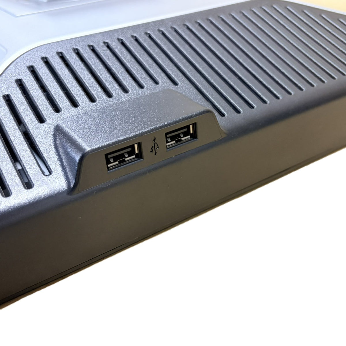 【中古モニター】20.1インチ メーカー DELL 型番 2007FPB 入力端子 D-Sub DVI 解像度 1600x1200 Bランク 中古 液晶 モニター PC ディスプレイ