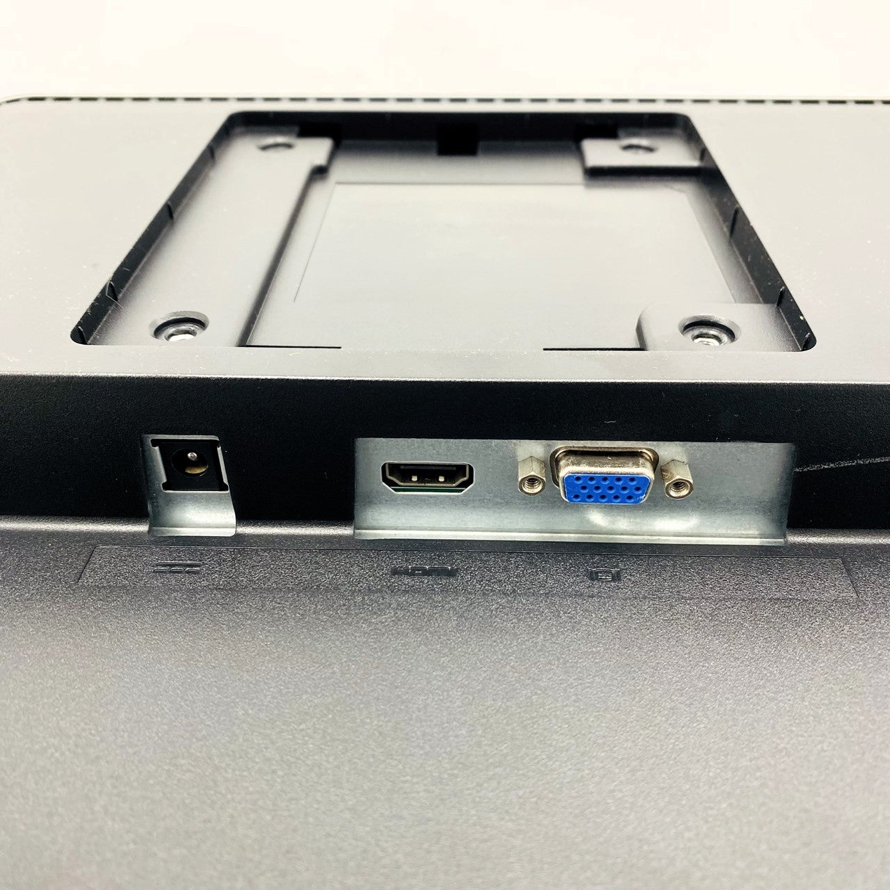 【中古モニター】21.5インチ メーカー HP 型番 N220h 入力端子 HDMI D-Sub 解像度 1920x1080 中古 液晶 モニター PC ディスプレ