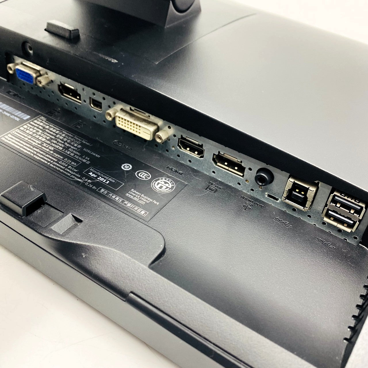 【中古モニター】29インチ メーカー DELL 型番 U2913WM 入力端子 HDMI D-Sub DVI DisplayPort 解像度 2560×1080 中古 液晶 モニター PC ディスプレイ