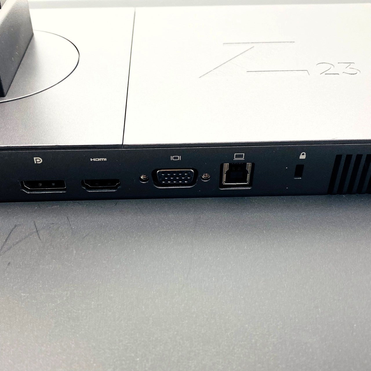 【中古モニター】23インチ メーカー HP 型番 Z23NG2 入力端子 HDMI DisplayPort 解像度 1920x1200 Aランク 中古 液晶 モニター PC ディスプレイ