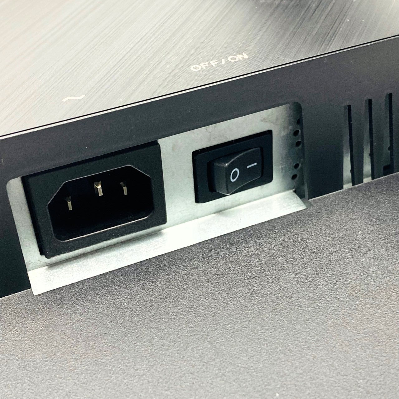 【中古モニター】27インチ メーカー ASUS 型番 ProArt Display PA279CV-R 入力端子 HDMI  DisplayPort USBType-C 解像度 3840×2160 Aランク 中古 液晶 モニター PC ディスプレイ