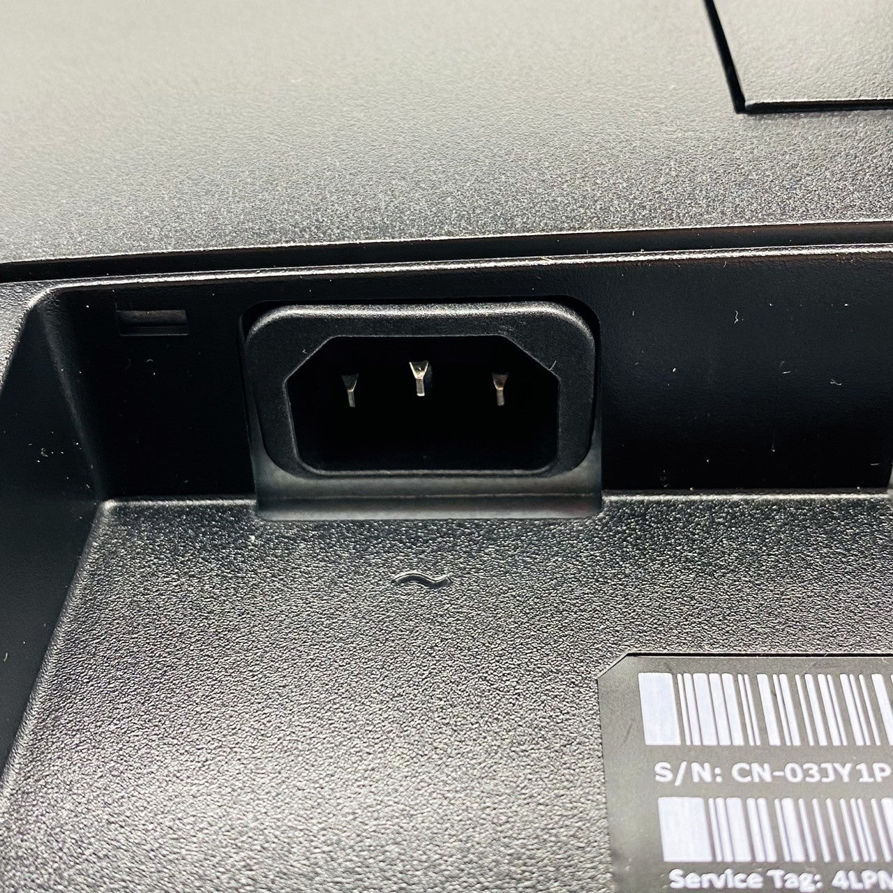 中古モニター】21.5インチ メーカー DELL 型番 P2214H 入力端子 D-Sub