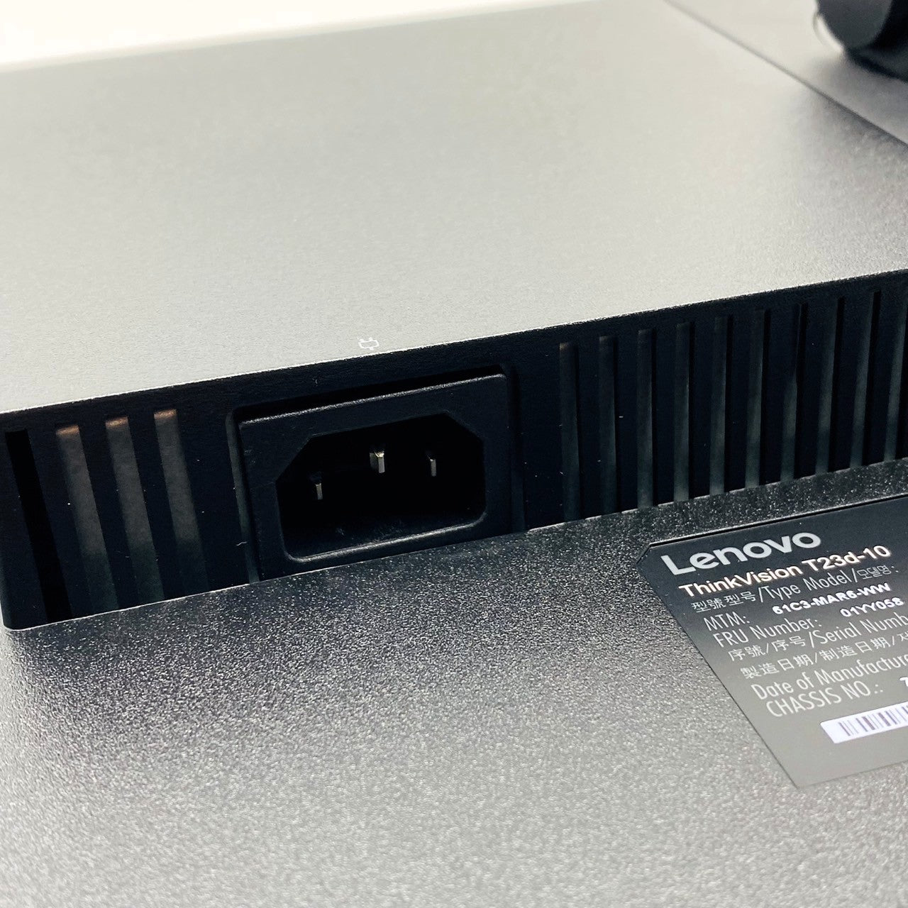 【中古モニター】22.5インチ メーカー Lenovo 型番 61C3-MAR6-WW 入力端子 HDMI D-sub DisplayPort 解像度 1920x1200 Cランク 中古 液晶 モニター PC ディスプレイ