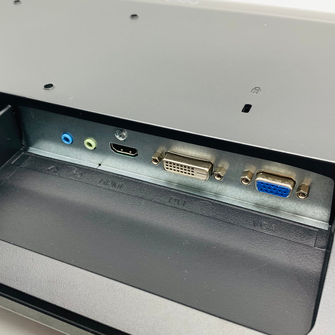 【中古モニター】23.8インチ メーカー PRINCETON 型番 PTFBLT-24W 入力端子 DVI D-Sub HDMI 解像度 1920x1080 Aランク 中古 液晶 モニター PC ディスプレイ