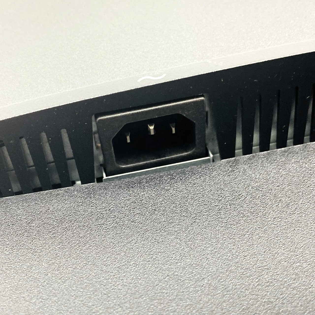 【中古モニター】23.8インチ メーカー PHILIPS 型番 243V7QJAB/11入力端子 D-Sub DisplayPort HDMI 解像度 1920x1080 Aランク 中古 液晶 モニター PC ディスプレイ