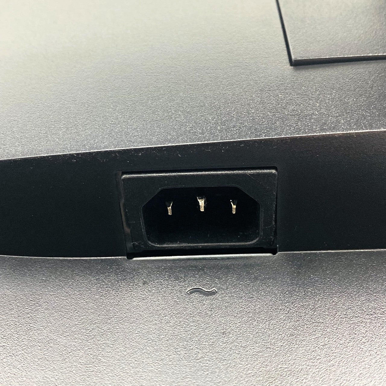 【中古モニター】23.8インチ メーカー DELL 型番 P2417H 入力端子 HDMI D-Sub DisplayPort 解像度 1920x1080 Bランク 中古 液晶 モニター PC ディスプレイ