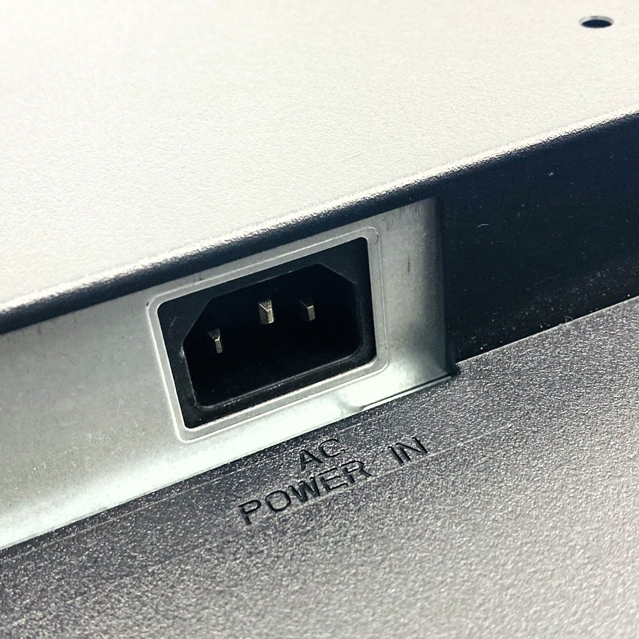 【中古モニター】23.6インチ メーカー I-ODATA 型番 LCD-AD242EB-B 入力端子 D-Sub DVI 解像度 1920x1080 Cランク 中古 液晶 モニター PC ディスプレイ
