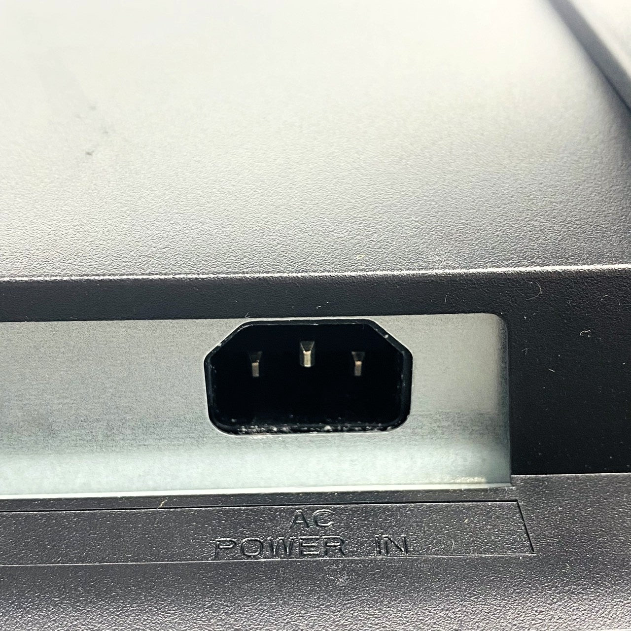 【中古モニター】23.8インチ メーカー I-ODATA 型番 LCD-MF245EDB-F 入力端子 HDMI D-Sub DVI 解像度 1920x1080 Bランク 中古 液晶 モニター PC ディスプレイ