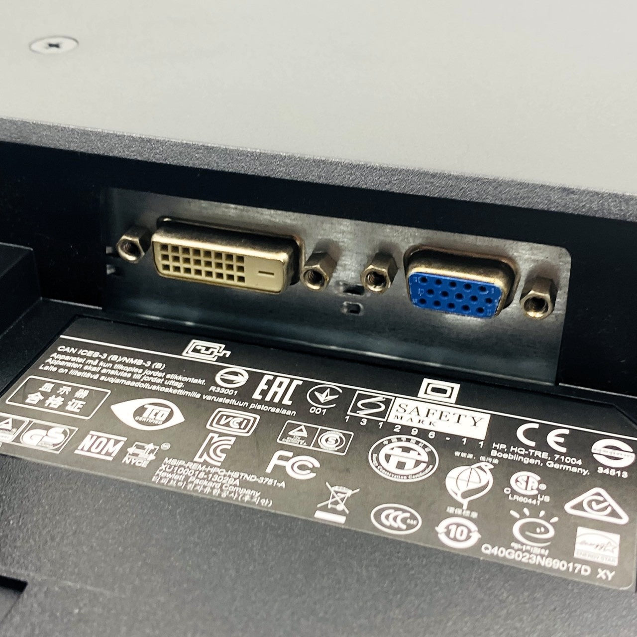 【中古モニター】23インチ メーカー HP 型番 P231 入力端子 D-Sub DVI DisplayPort 解像度 1920x1080 Cランク 中古 液晶 モニター PC ディスプレイ