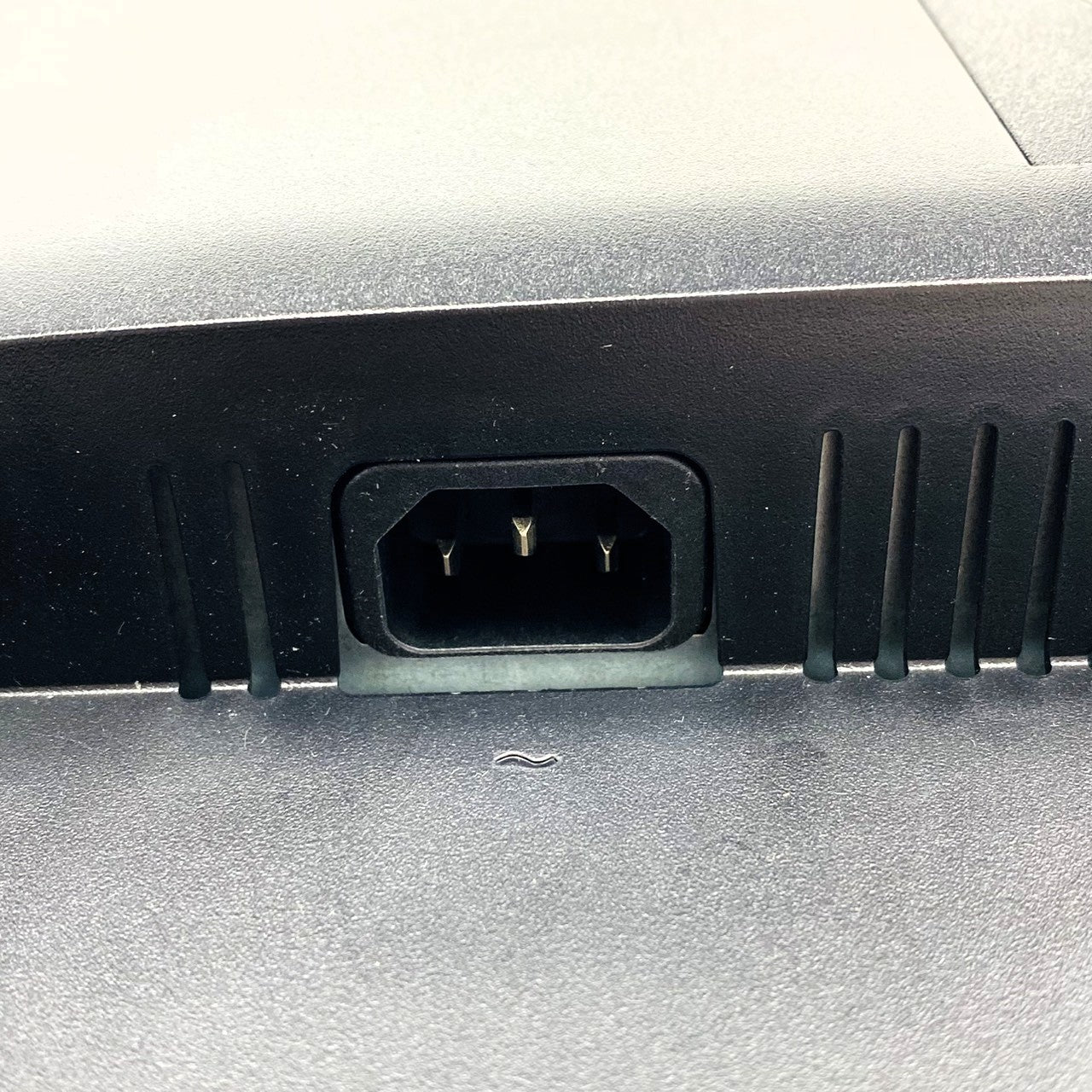 【中古モニター】23.8インチ メーカー DELL 型番 P2412H 入力端子 D-Sub DVI 解像度 1920x1080 Cランク 中古 液晶 モニター PC ディスプレイ
