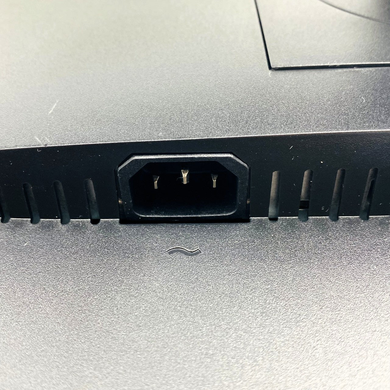 【中古モニター】23.8インチ メーカー DELL 型番 P2419H 入力端子 D-Sub HDMI DisplayPort 解像度 1920x1080 Cランク 中古 液晶 モニター PC ディスプレイ