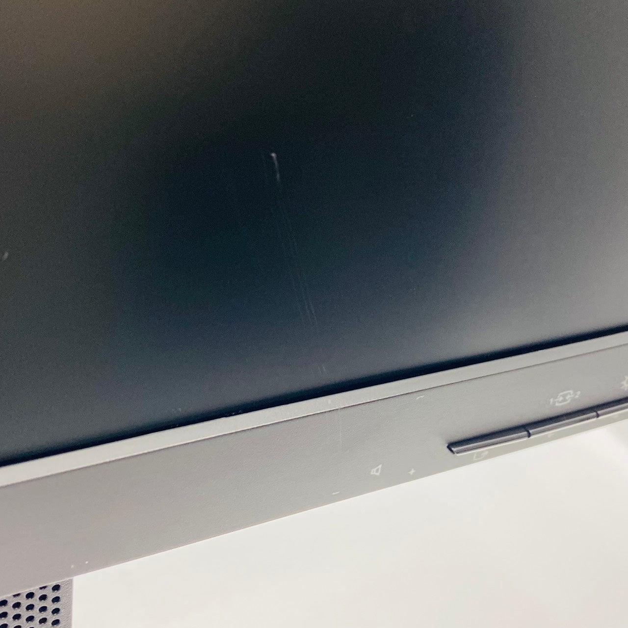 【中古モニター】23.8インチ メーカー Lenovo 型番 ThinkCentre Tiny-in-One 24 10QY-PAR1-WW 入力端子 Displayport 解像度 1920x1080 Cランク 中古 液晶 モニター PC ディスプレイ