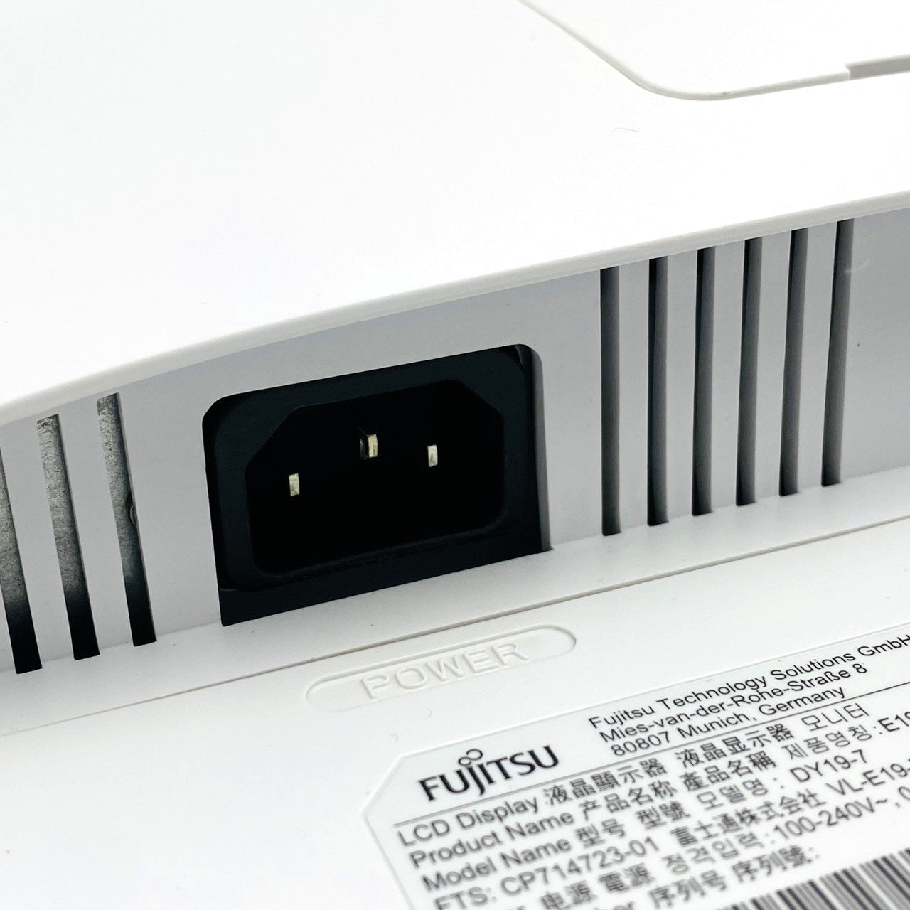 【中古モニター】19インチ メーカー FUJITSU 型番  VL-E19-7 入力端子 D-Sub DVI 解像度 1280x1024 Aランク 中古 液晶 モニター PC ディスプレイ