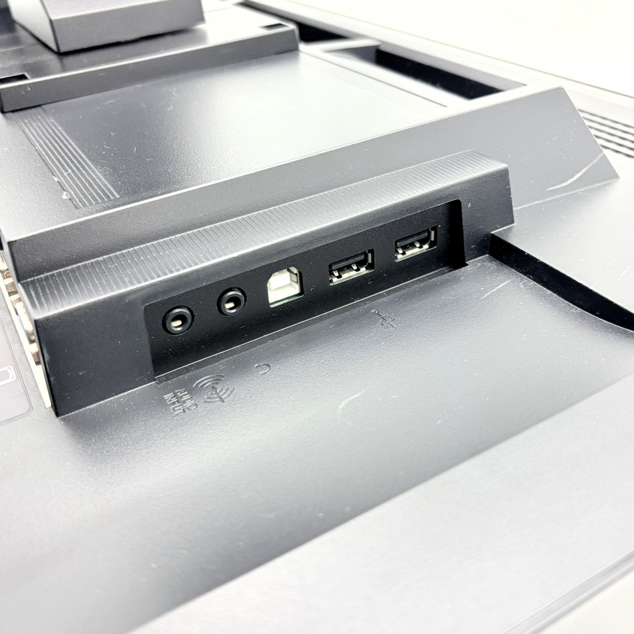 【中古モニター】24.1インチ メーカー EIZO 型番 EV2436W 入力端子 D-Sub DVI DisplayPort 解像度 1920x1200 Cランク 中古 液晶 モニター PC ディスプレイ