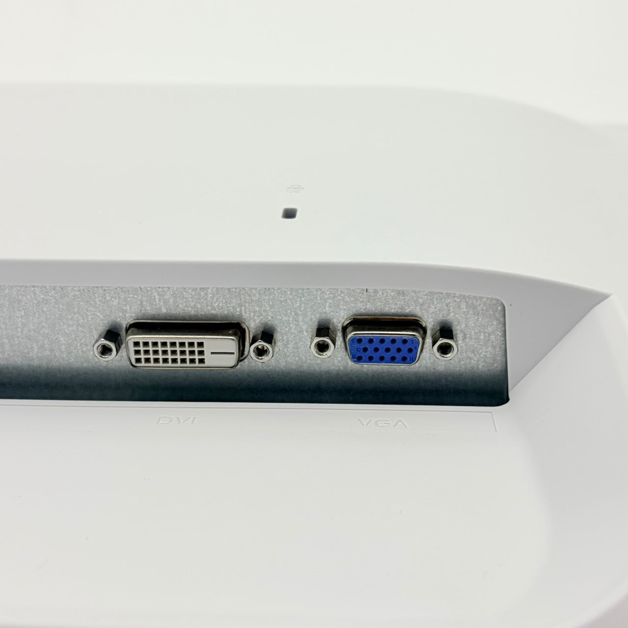 【中古モニター】23.8インチ メーカー I-ODATA 型番 LCD-AD243EDSW 入力端子 DVI D-Sub 解像度 1920x1080  Bランク 中古 液晶 モニター PC ディスプレイ