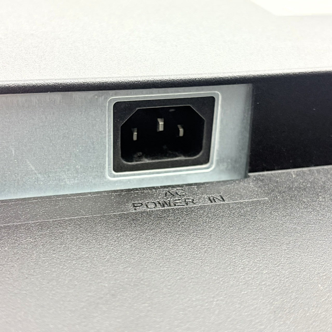 【中古モニター】23.6インチ メーカー I-ODATA 型番 LCD-AD242EB 入力端子 D-Sub DVI 解像度 1920x1080 Cランク 中古 液晶 モニター PC ディスプレイ