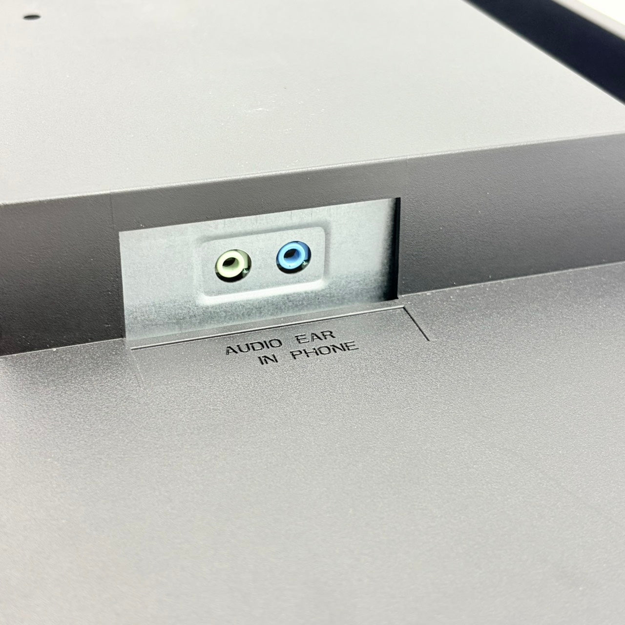 【中古モニター】23.8インチ メーカー I-ODATA 型番 LCD-DF241EDB 入力端子 HDMI D-Sub Displayport 解像度 1920x1080 Cランク 中古 液晶 モニター PC ディスプレイ