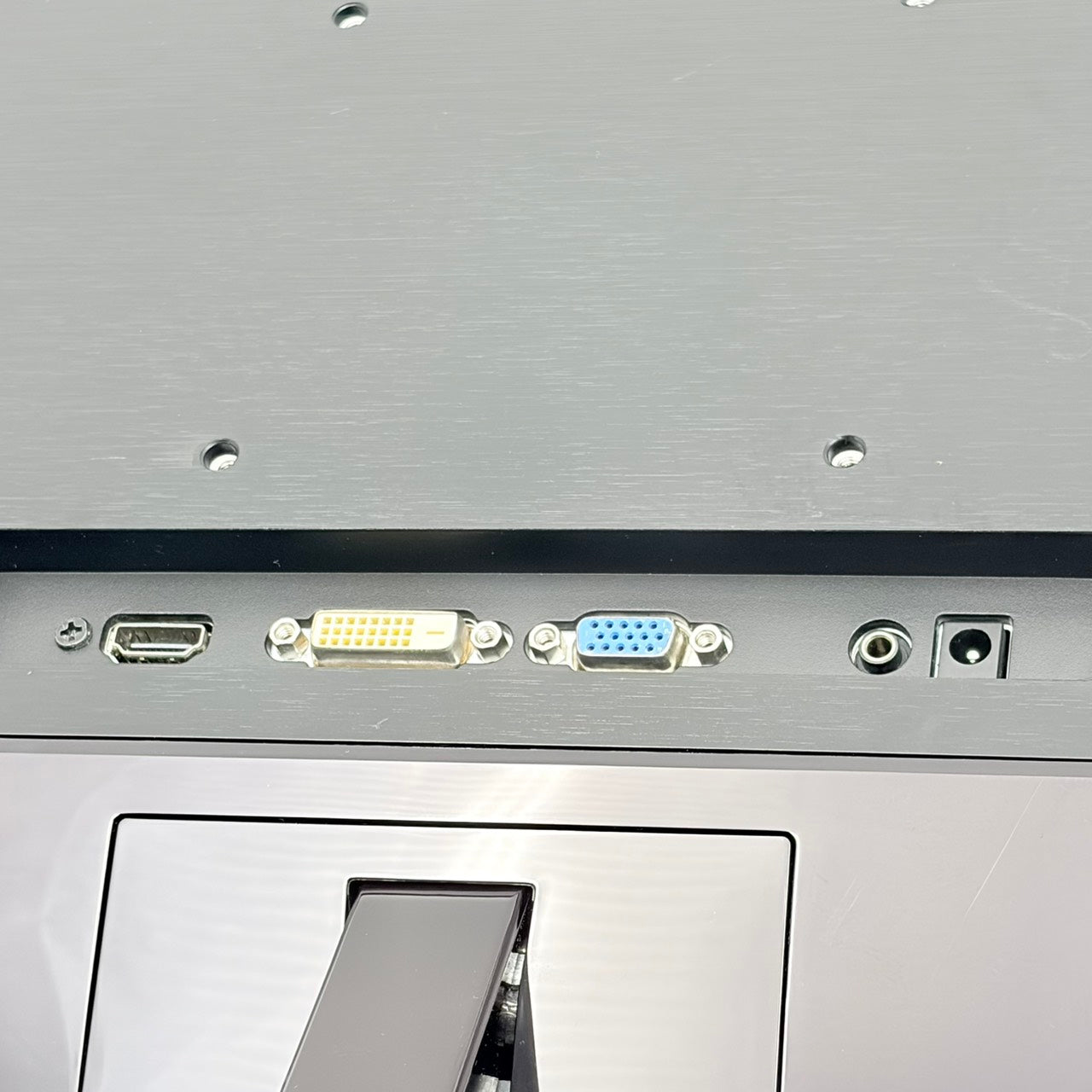 【中古モニター】23インチ メーカー PHILIPS 型番 234E5EDSB/11 入力端子 HDMI D-Sub DVI 解像度 1920x1080 Aランク 中古 液晶 モニター PC ディスプレイ