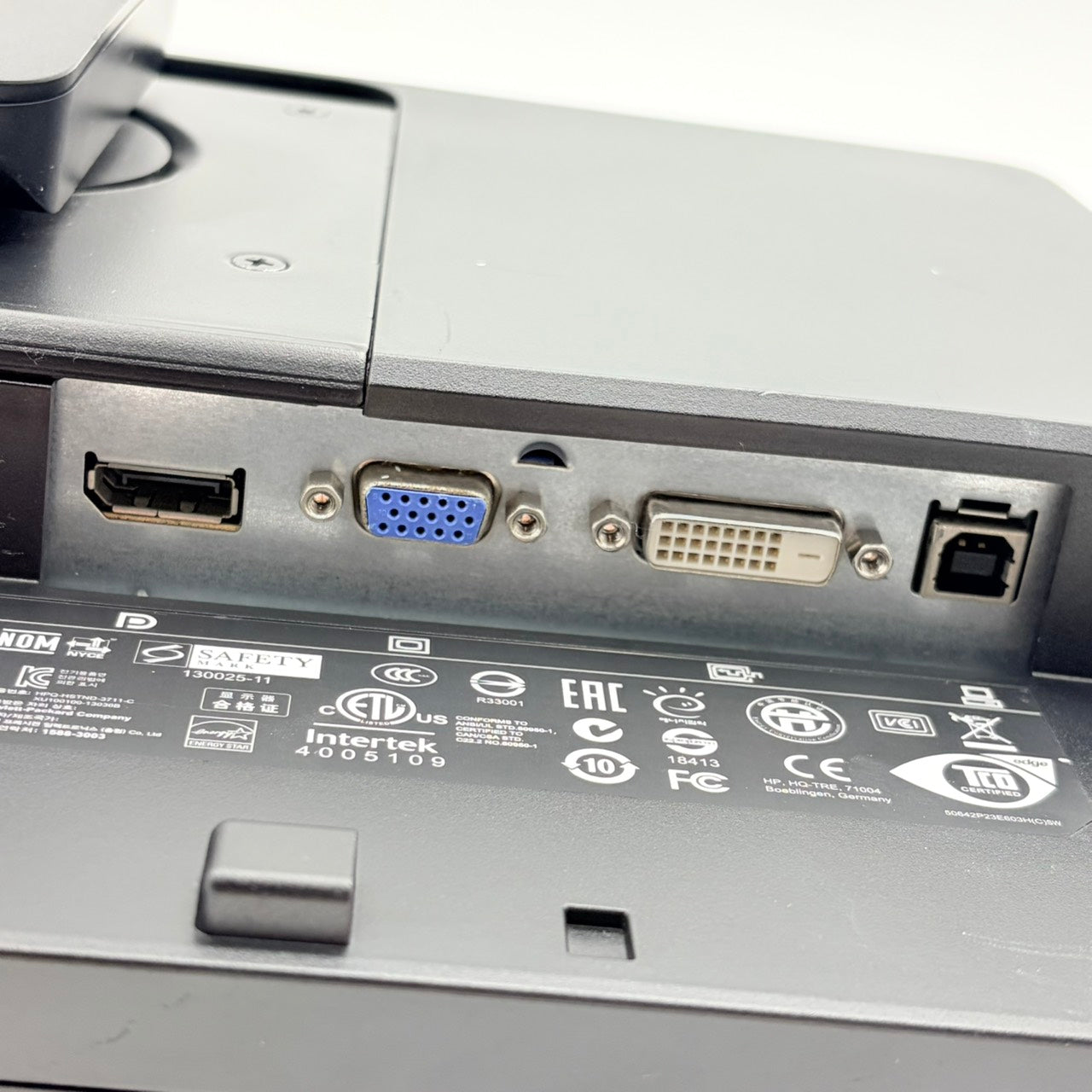 【中古モニター】23インチ メーカー HP 型番 E231 入力端子 D-Sub DVI Displayport 解像度 1920x1080 Cランク 中古 液晶 モニター PC ディスプレイ