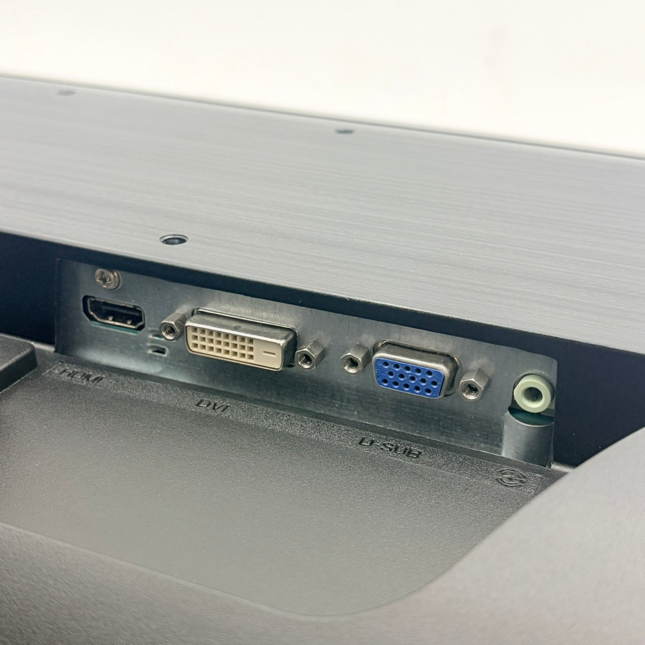 【中古モニター】23インチ メーカー iiyama 型番 XU2390HS-B3 入力端子 HDMI D-Sub DVI 解像度 1920x1080 Cランク 中古 液晶 モニター PC ディスプレイ