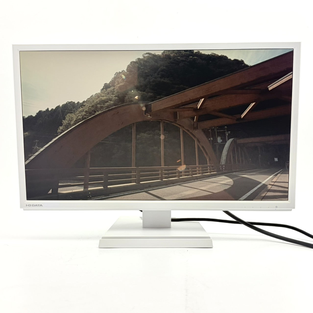 【中古モニター】21.5インチ メーカー I-O DATA 型番 LCD-AD223EDW 入力端子 D-Sub DVI 解像度 1920x1080 Cランク 中古 液晶 モニター PC ディスプレイ