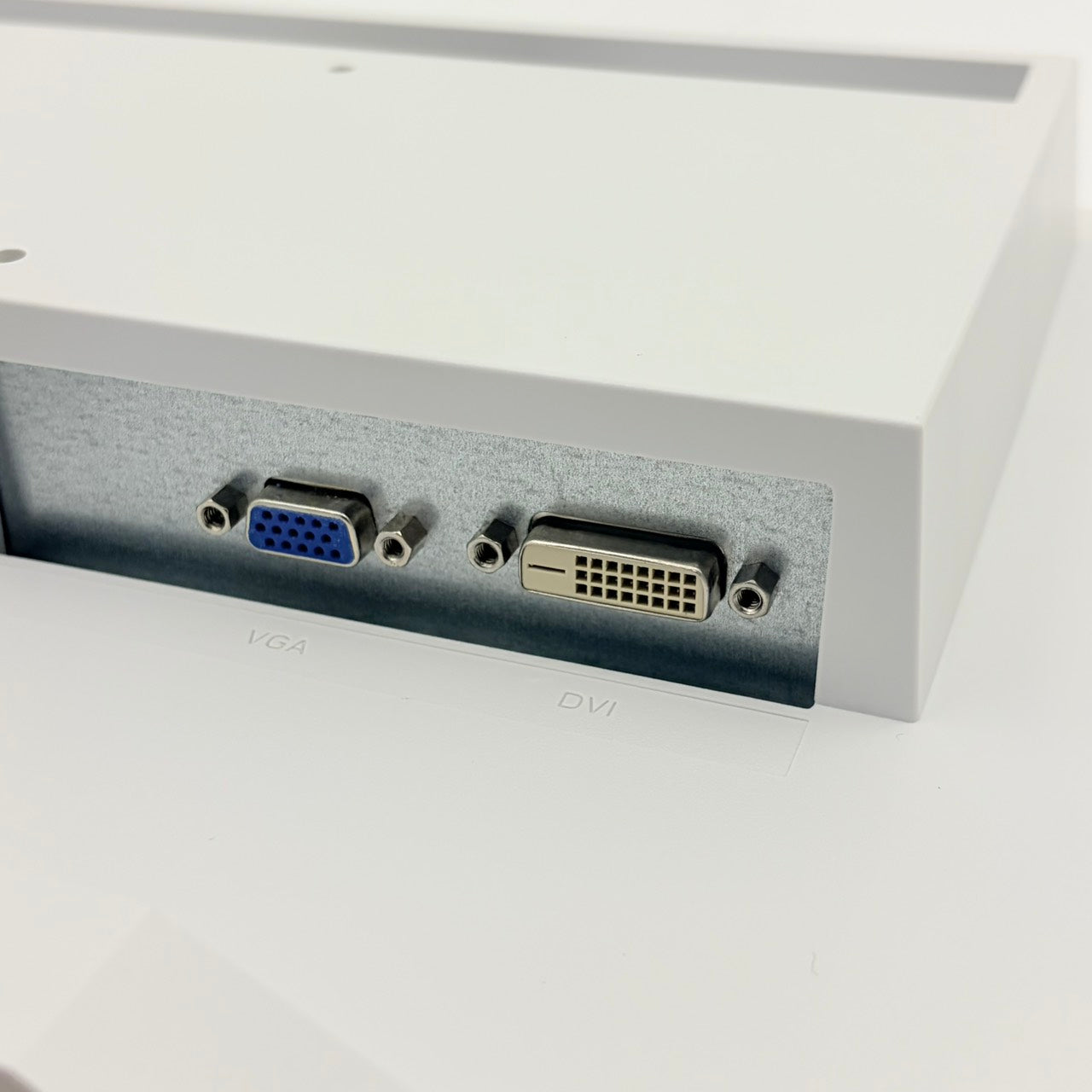 【中古モニター】21.5インチ メーカー I-O DATA 型番 LCD-AD223EDW 入力端子 D-Sub DVI 解像度 1920x1080 Cランク 中古 液晶 モニター PC ディスプレイ