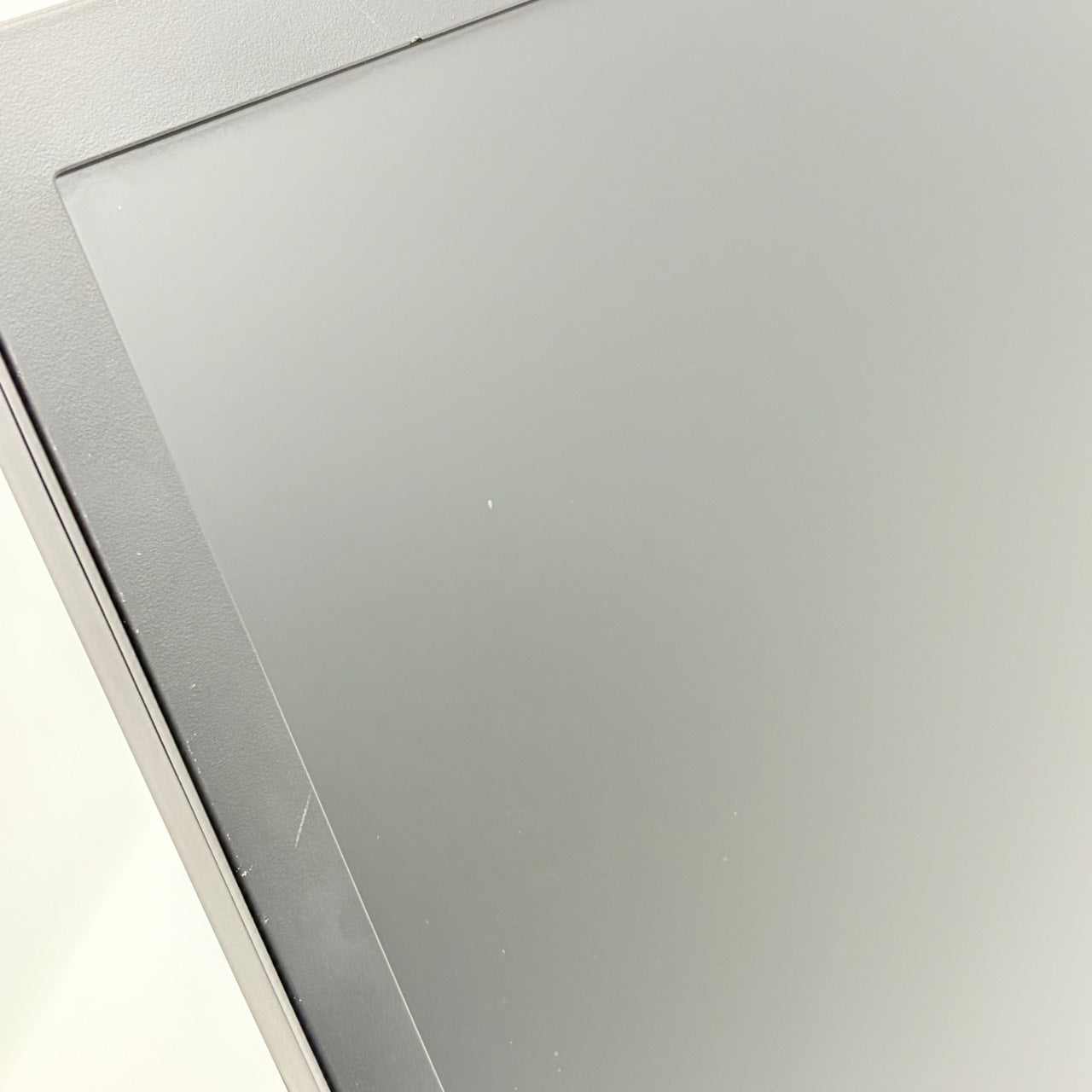 【中古モニター】23インチ メーカー HP 型番 Z23i 入力端子 D-Sub DVI Displayport 解像度 1920x1080 Cランク 中古 液晶 モニター PC ディスプレイ