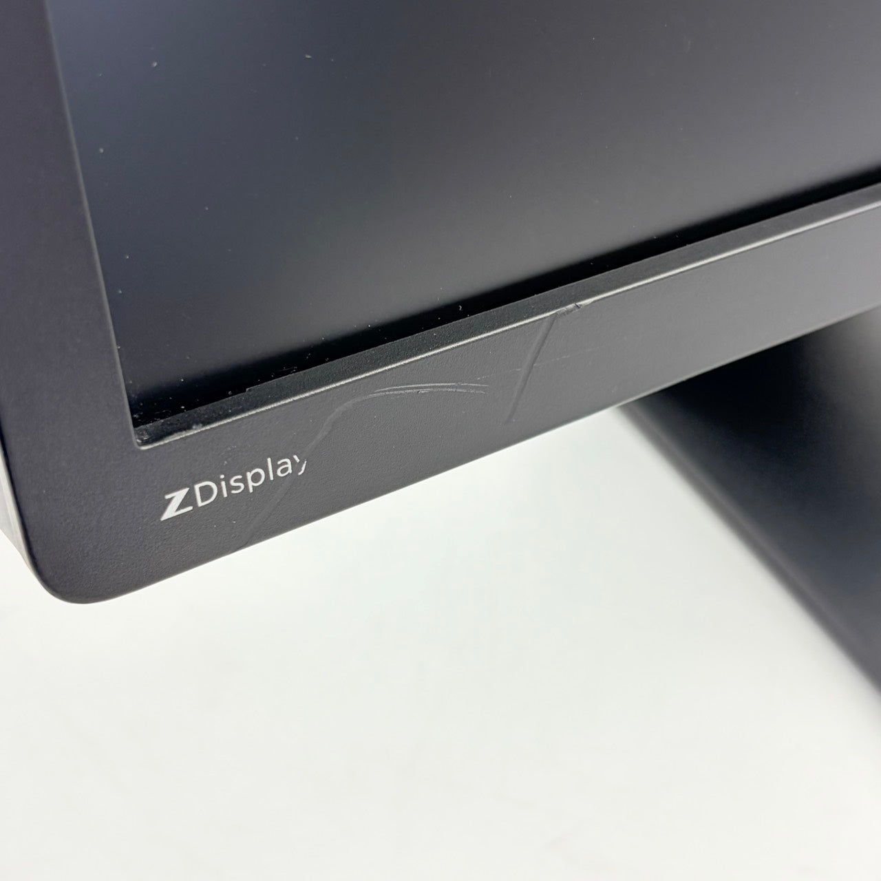 【中古モニター】23インチ メーカー HP 型番 Z23i 入力端子 D-Sub DVI Displayport 解像度 1920x1080 Cランク 中古 液晶 モニター PC ディスプレイ