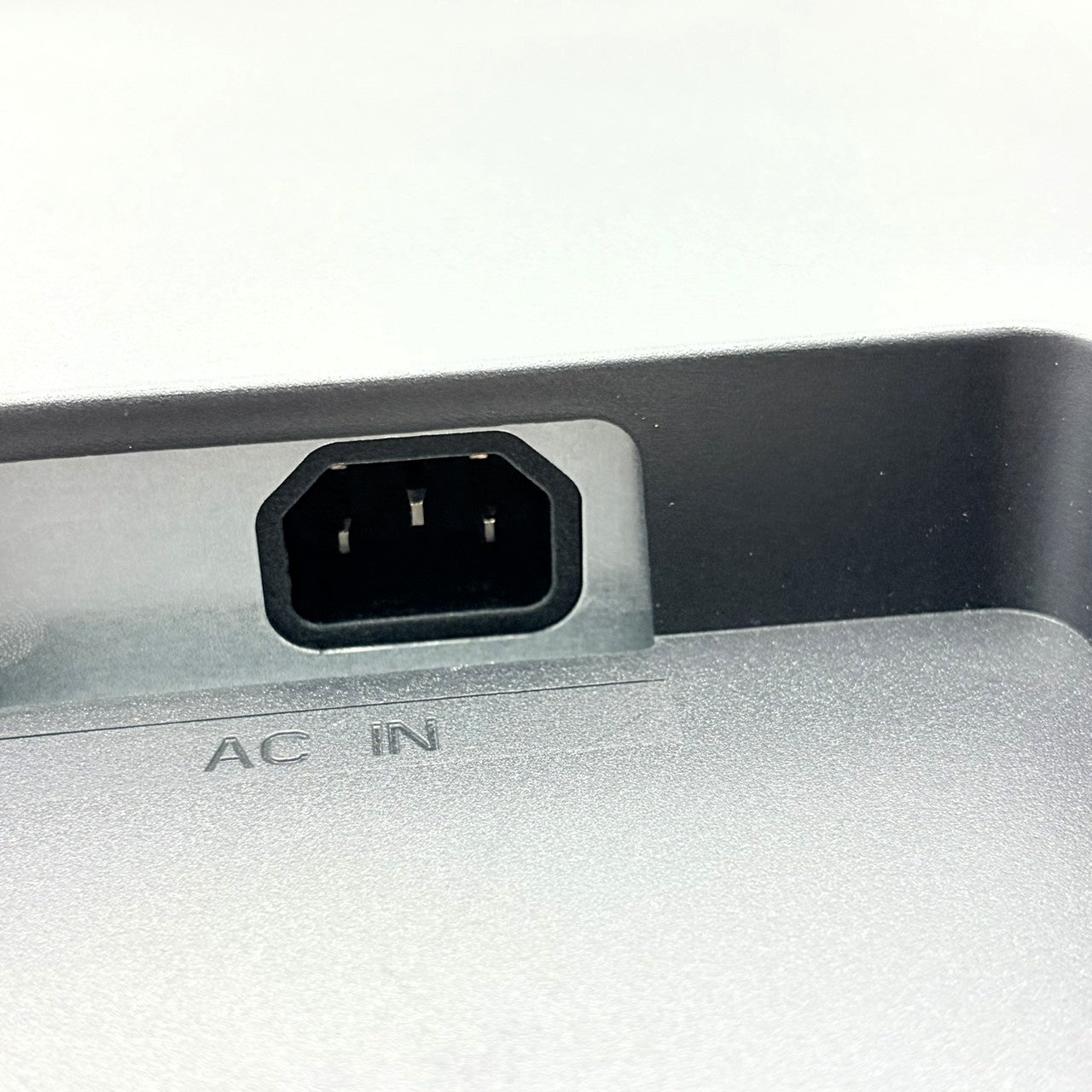 【中古モニター】27インチ メーカー I-ODATA 型番 LCD-MQ272EDB-F 入力端子 HDMI Displayport 解像度 2560x1440 Cランク 中古 液晶 モニター PC ディスプレイ