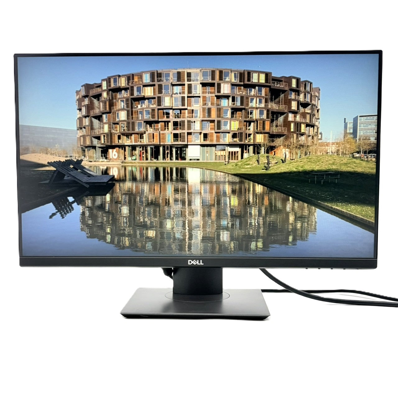 【中古モニター】23インチ メーカー DELL 型番 P2319H 入力端子 HDMI D-Sub Displayort 解像度 1920x1080 Aランク 中古 液晶 モニター PC ディスプレイ