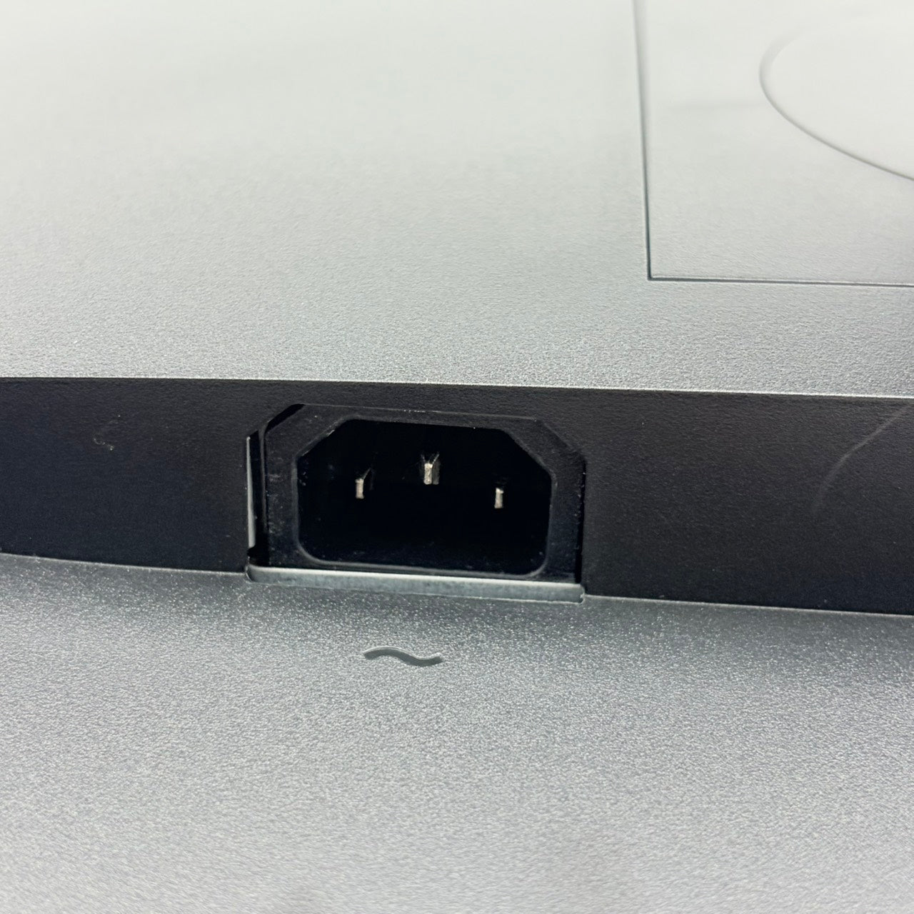 【中古モニター】23インチ メーカー DELL 型番 P2319H 入力端子 HDMI D-Sub Displayort 解像度 1920x1080 Aランク 中古 液晶 モニター PC ディスプレイ