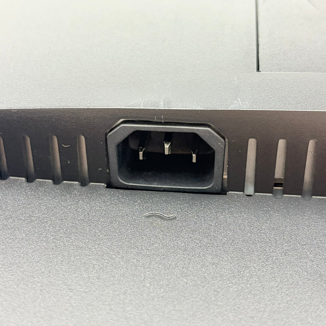 【中古モニター】21.5インチ メーカー DELL 型番  P2219H 入力端子 HDMI D-Sub DisplayPort 解像度 1920x1080 Bランク 中古 液晶 モニター PC ディスプレイ