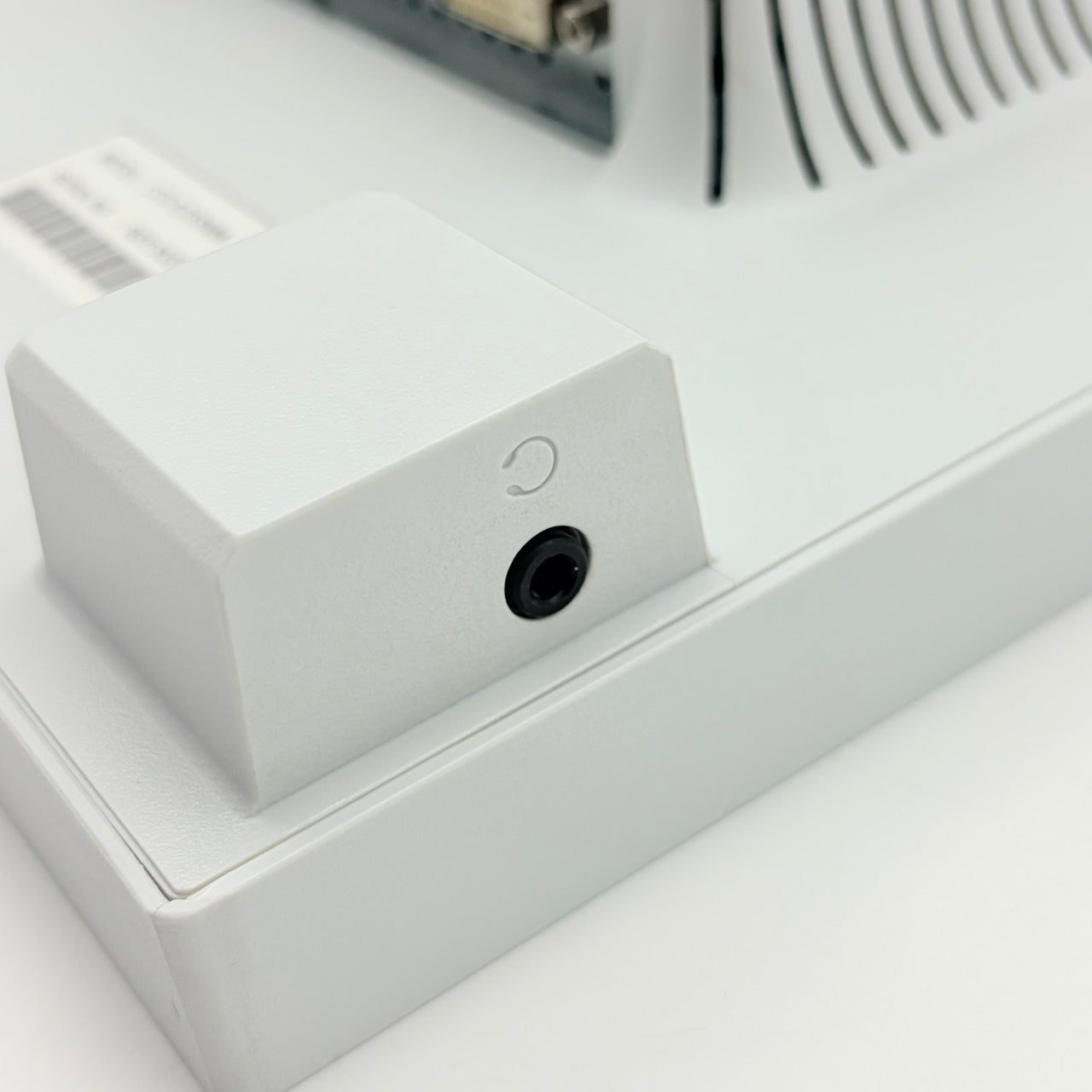 【中古モニター】23インチ メーカー NEC 型番 LCD-E233WMI 入力端子 D-Sub DVI DisplayPort 解像度 1920×1080 Bランク 中古 液晶 モニター PC ディスプレイ